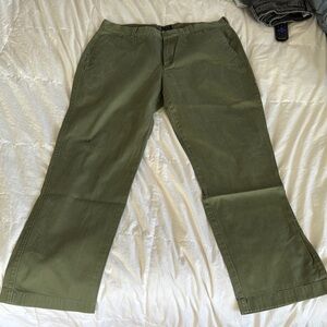J. Crew Green Chinos Versatile Cotton Blend